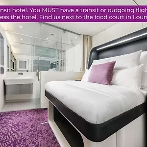 3* מלון Yotelair Amsterdam Schiphol Transit